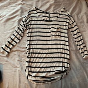 Soft cotton Charlotte Russe 3/4 sleeve shirt